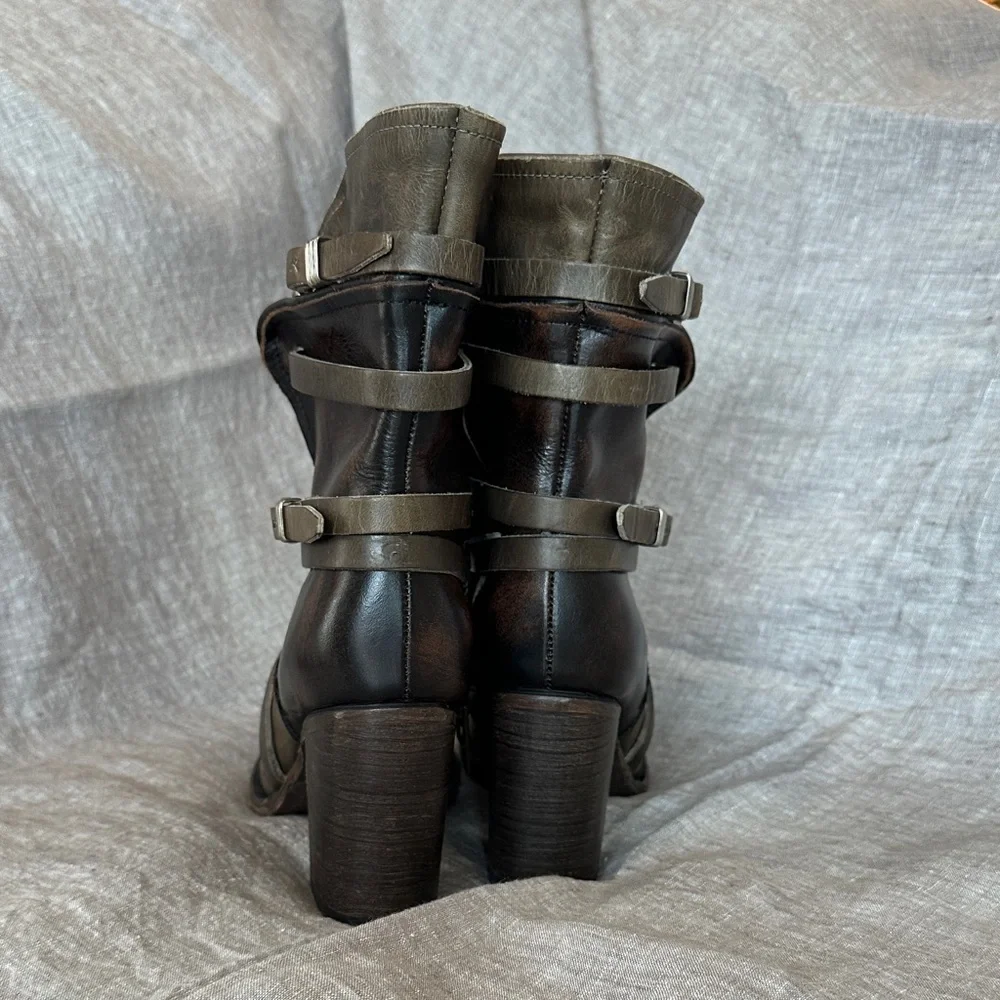 Freebird by Steven Gray and Brown Heeled Boots - Picture 10 of 10